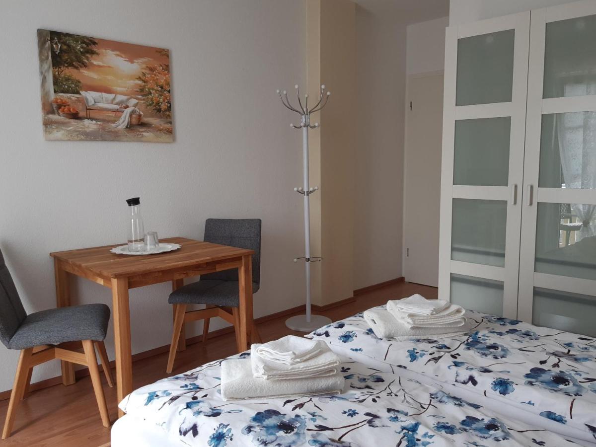 Gastezimmer Rosi Bad Klosterlausnitz Esterno foto