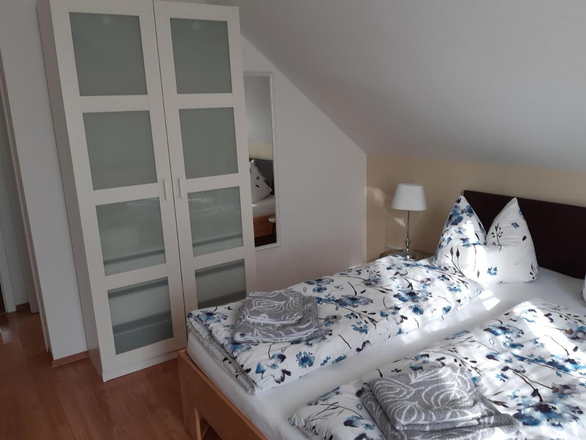 Gastezimmer Rosi Bad Klosterlausnitz Esterno foto