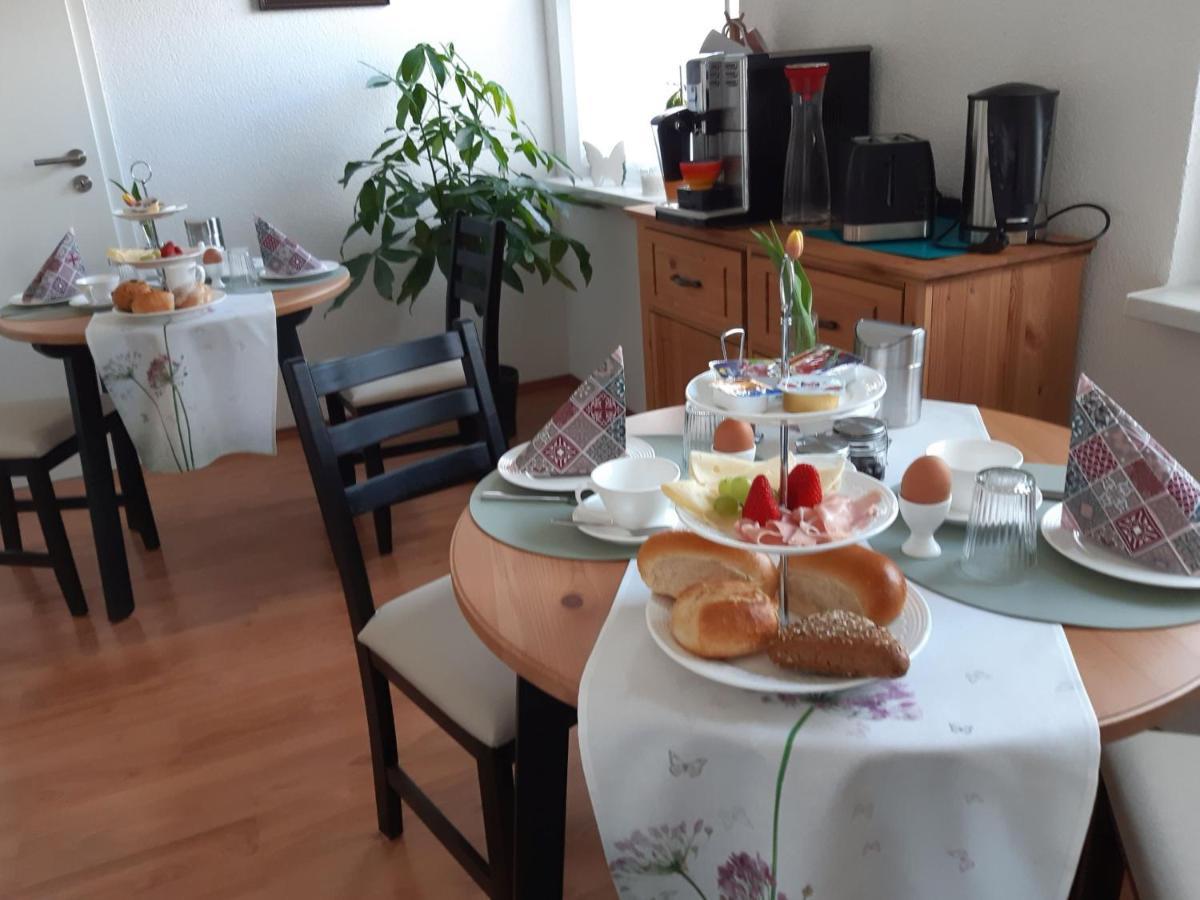 Gastezimmer Rosi Bad Klosterlausnitz Esterno foto